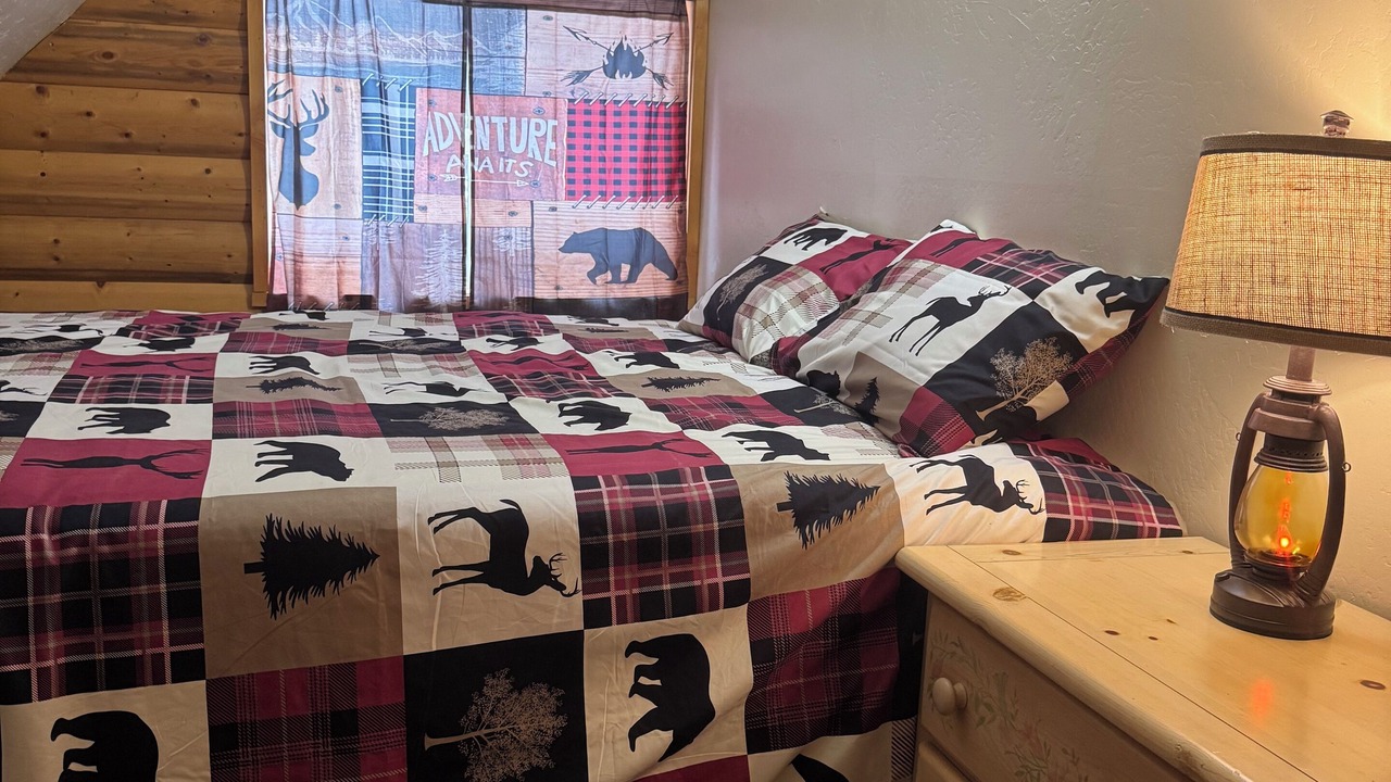 Photo of Bedroom in Riggins Hot Springs