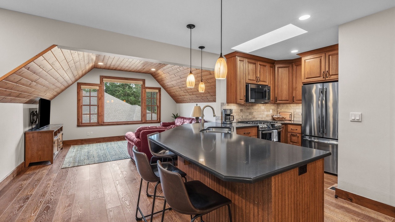 Photo of Kitchen in English point