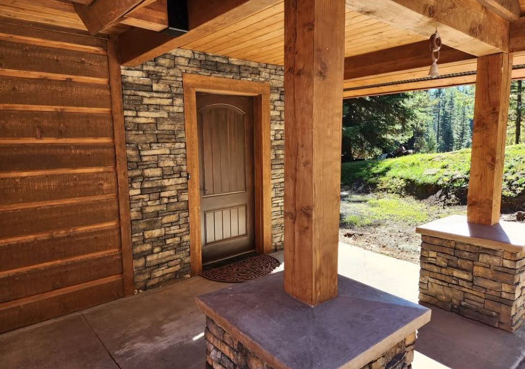Photo of Patio Balcony in Tamarack Resort