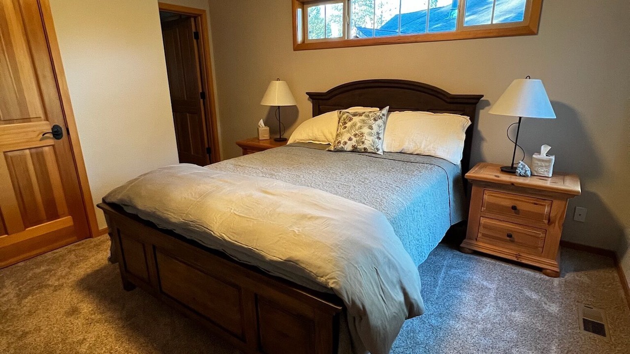 Photo of Bedroom in Sunriver