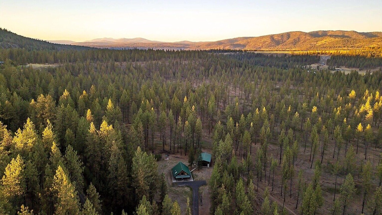 Photo of Outdoor in Nine Mile Falls
