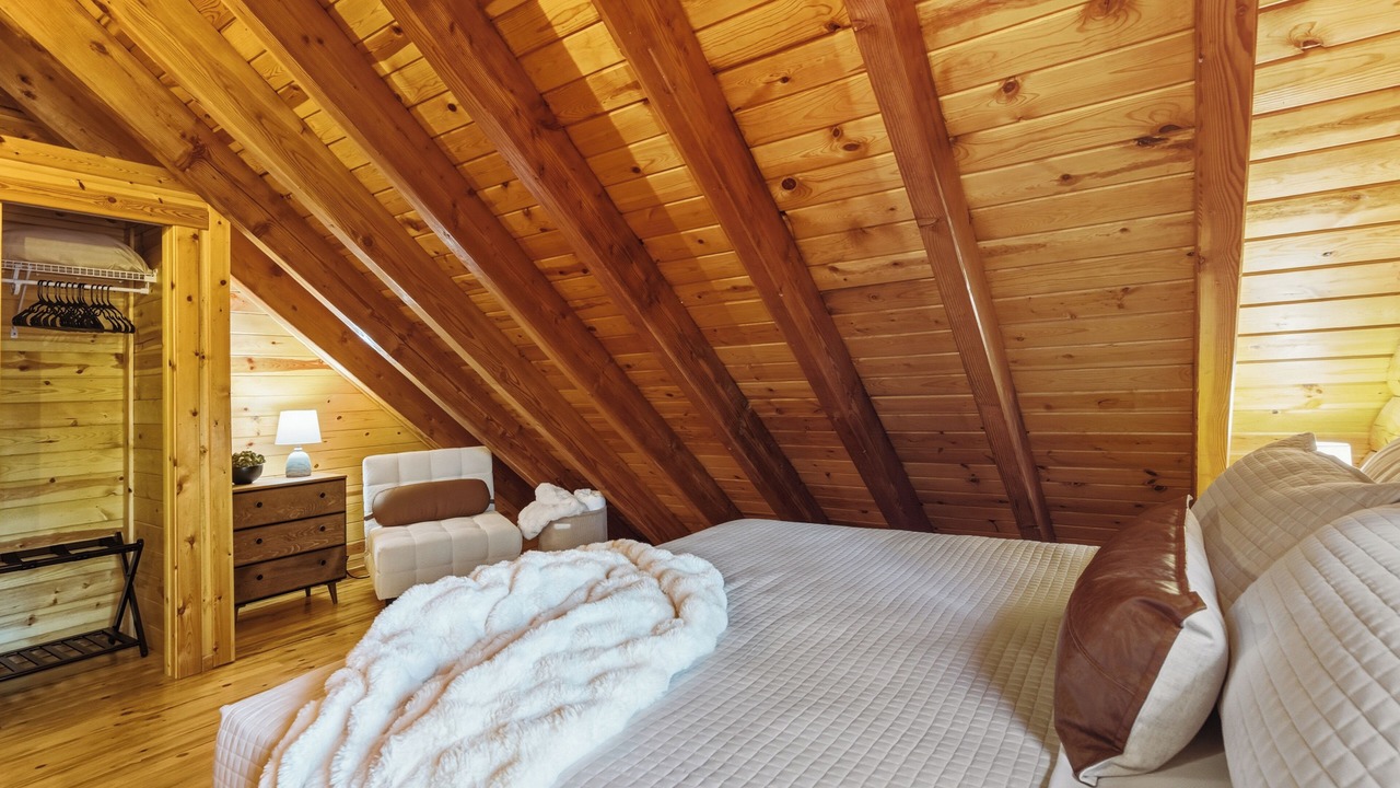 Photo of Bedroom in Nine Mile Falls