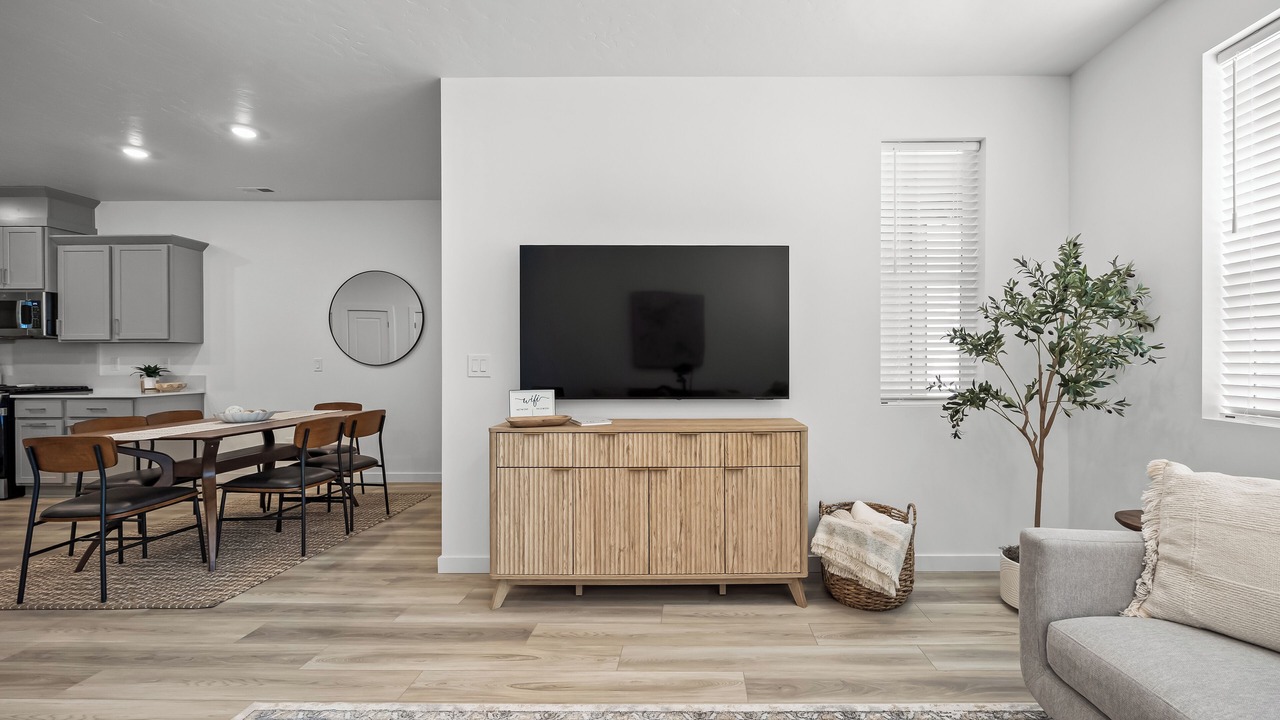 Photo of Livingroom in Eagle