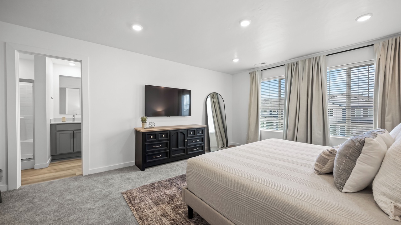 Photo of Bedroom in Eagle