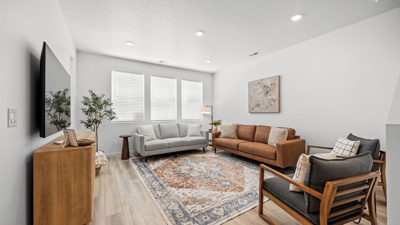 Photo of Livingroom in Eagle