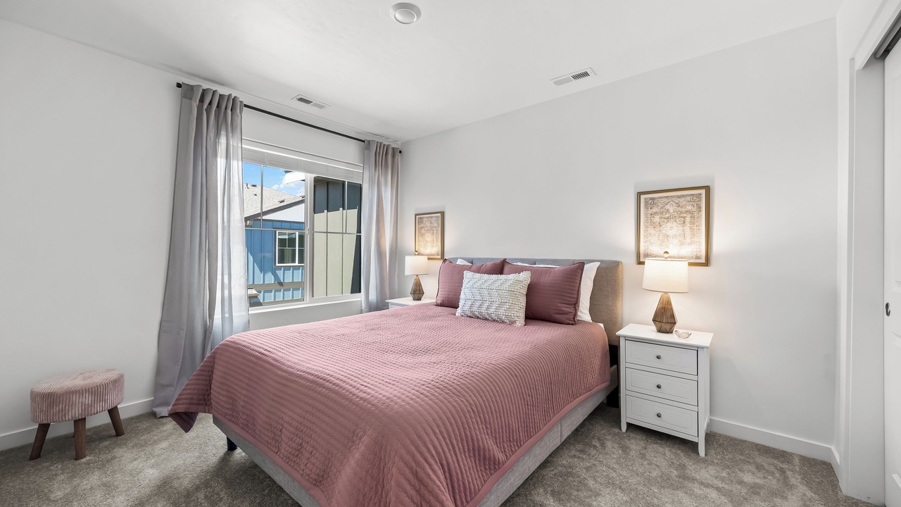Photo of Bedroom in Eagle