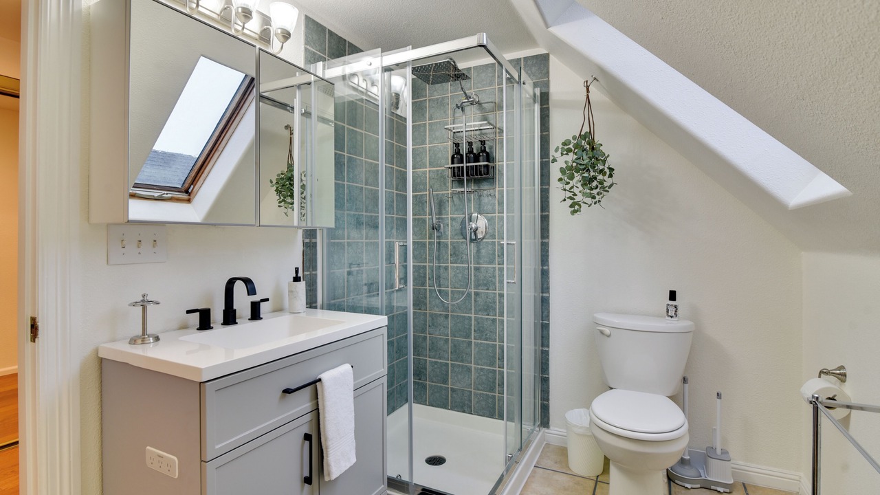 Photo of Bathroom in Eliot