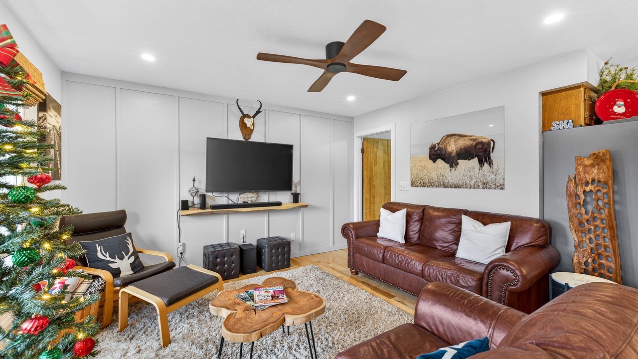 Photo of Bedroom in Cascade