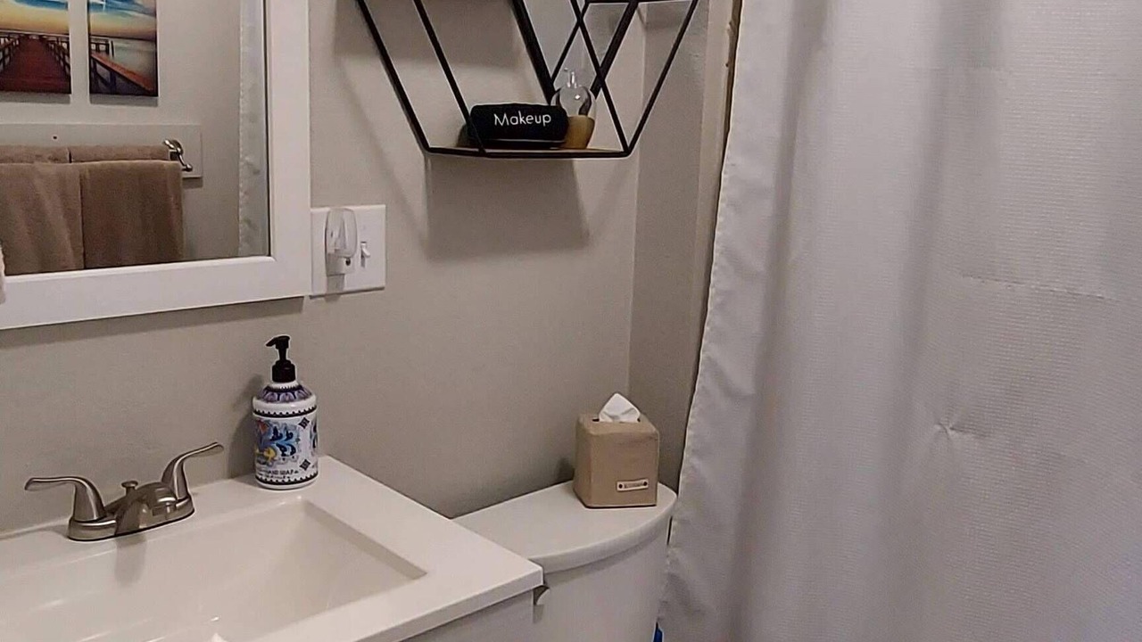 Photo of Bathroom in Southwest Ada County Alliance