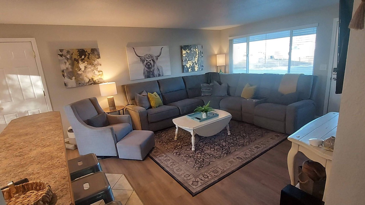 Photo of Livingroom in Southwest Ada County Alliance