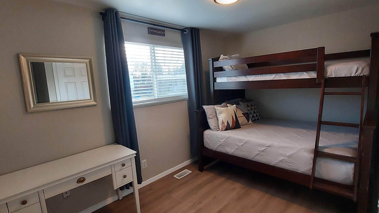 Photo of Bedroom in Southwest Ada County Alliance