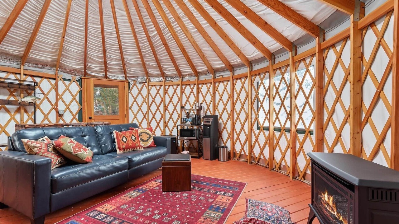 Photo of Livingroom in Idaho City