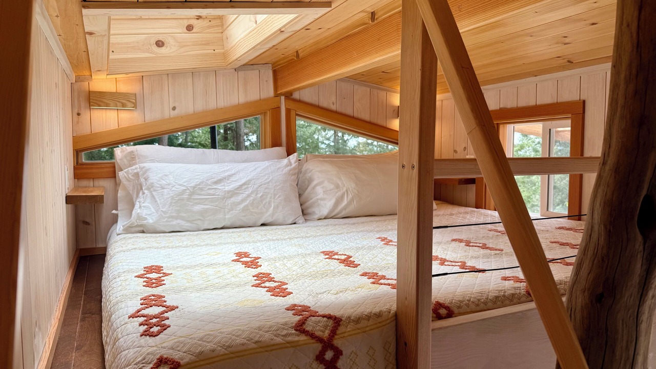 Photo of Bedroom in Anacortes