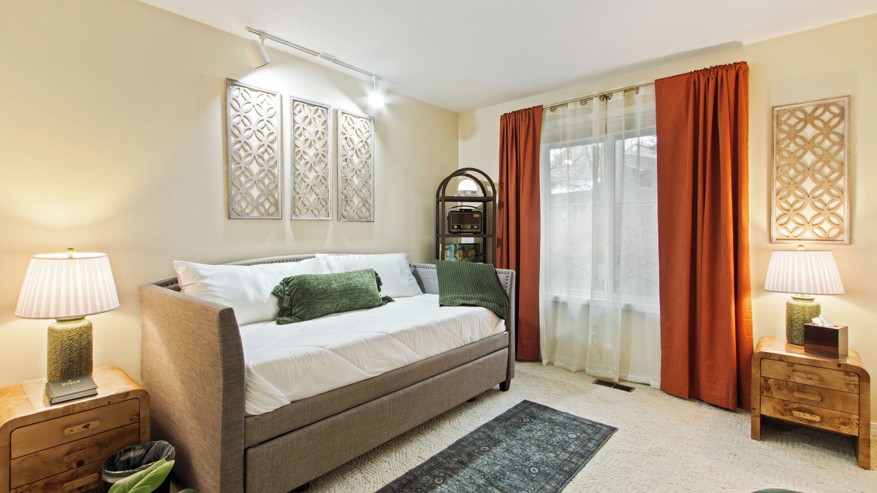 Photo of Bedroom in East End