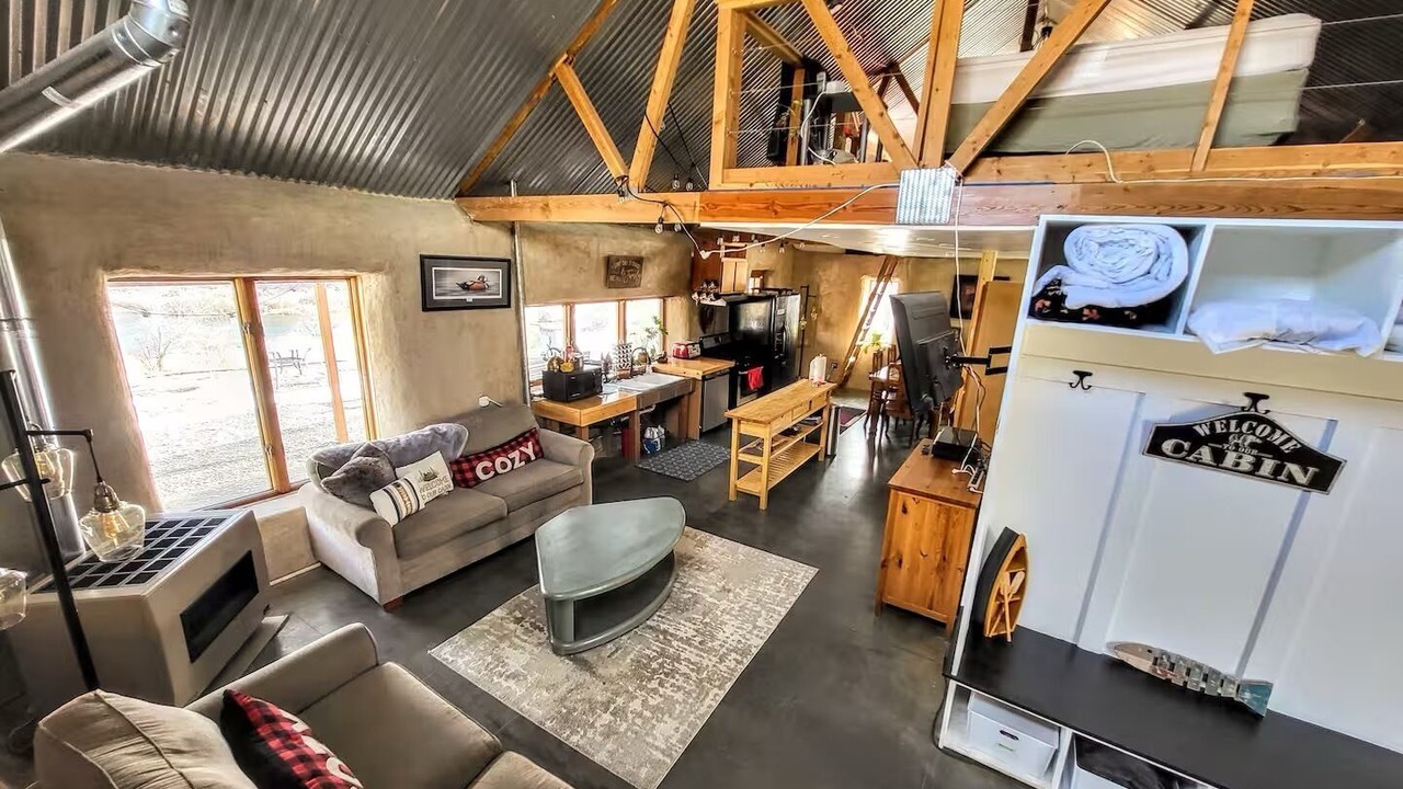 Photo of Livingroom in Twin Falls County
