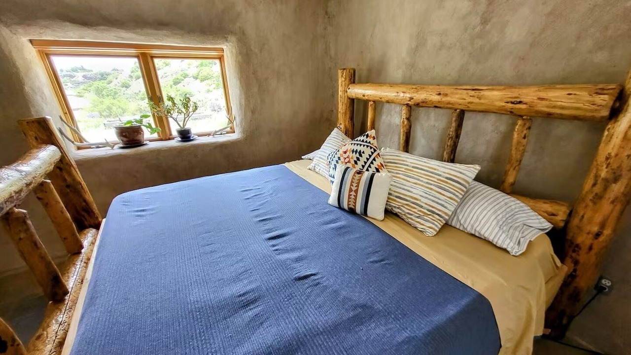 Photo of Bedroom in Twin Falls County