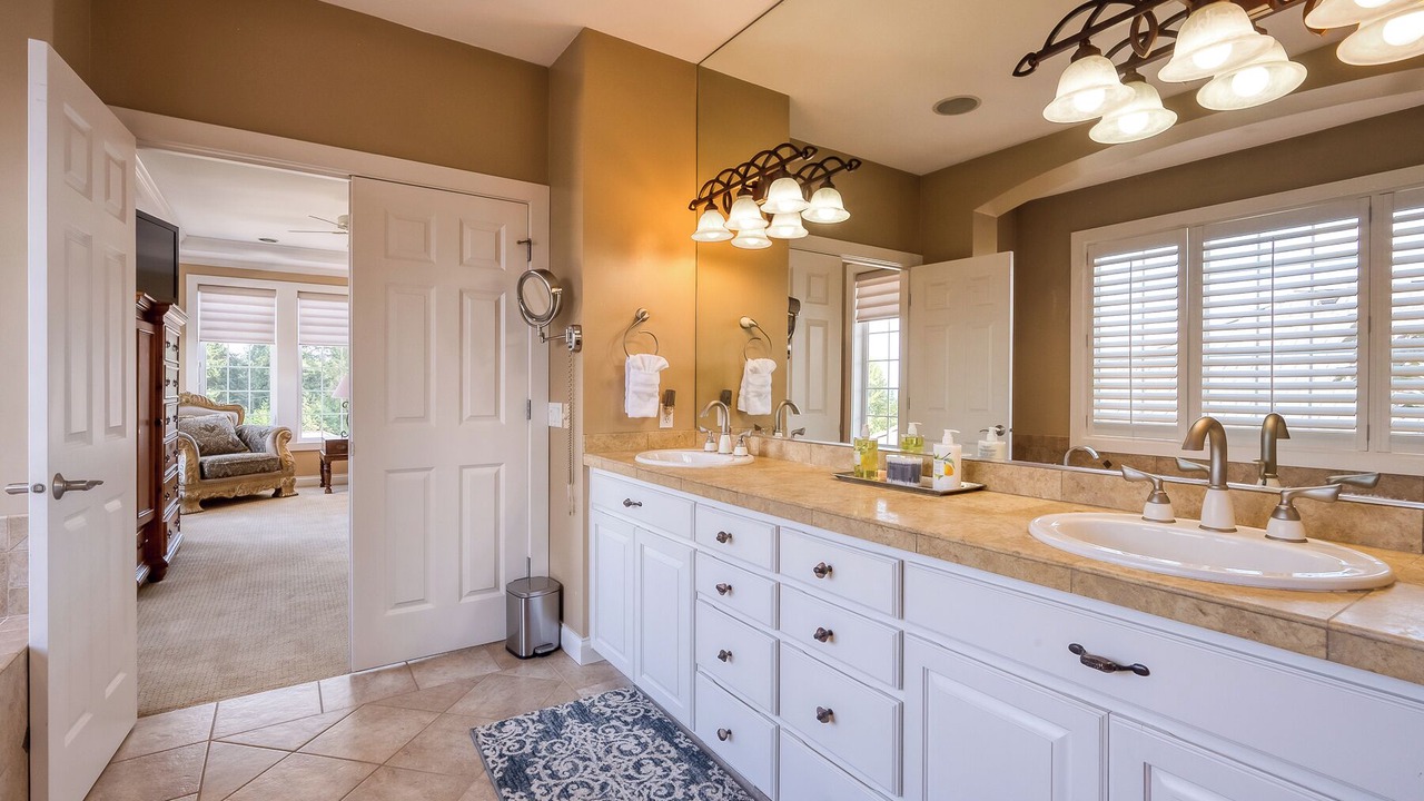 Photo of Bathroom in Eastgate