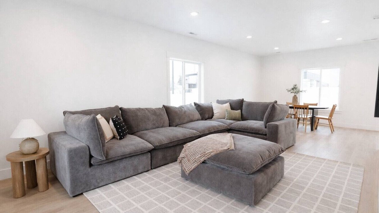 Photo of Livingroom in Shelley