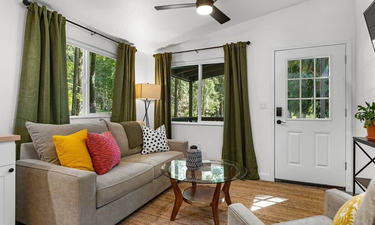 Photo of Livingroom in Sequim