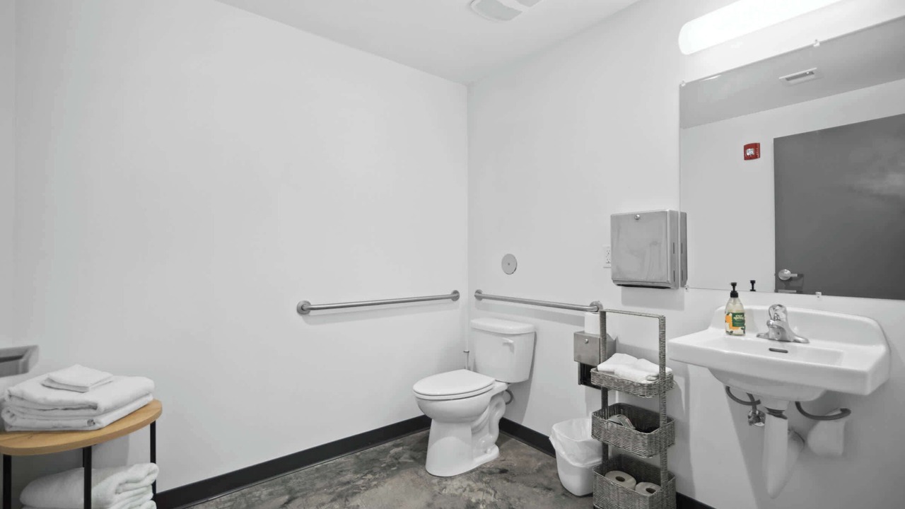 Photo of Bathroom in Lincoln Heights