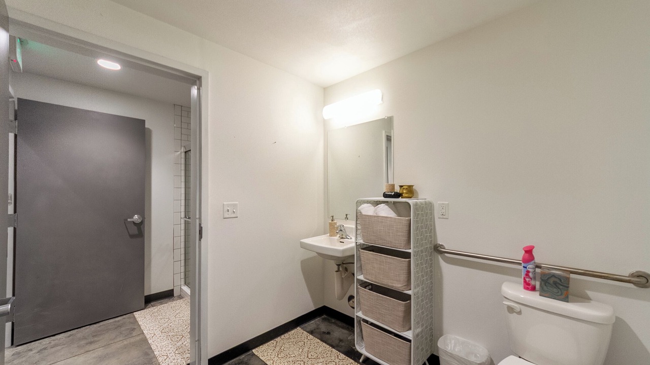 Photo of Bathroom in Lincoln Heights