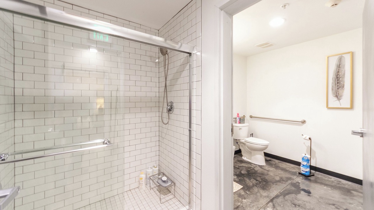Photo of Bathroom in Lincoln Heights