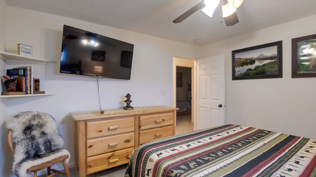 Photo of Bedroom in Ririe
