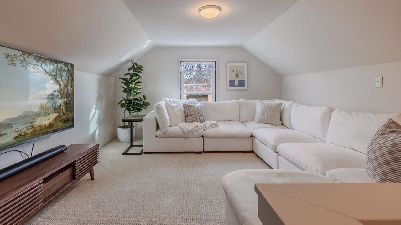 Photo of Bedroom in Ballard