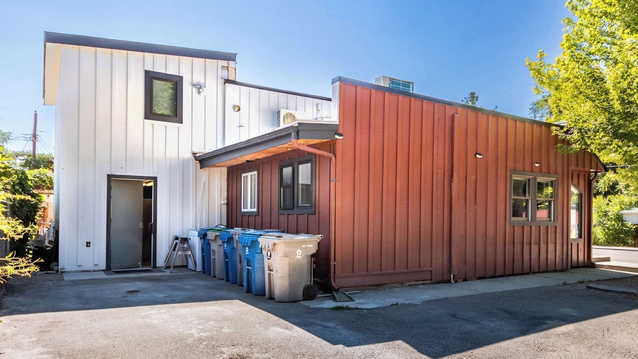 Photo of Outdoor in Depot Bench