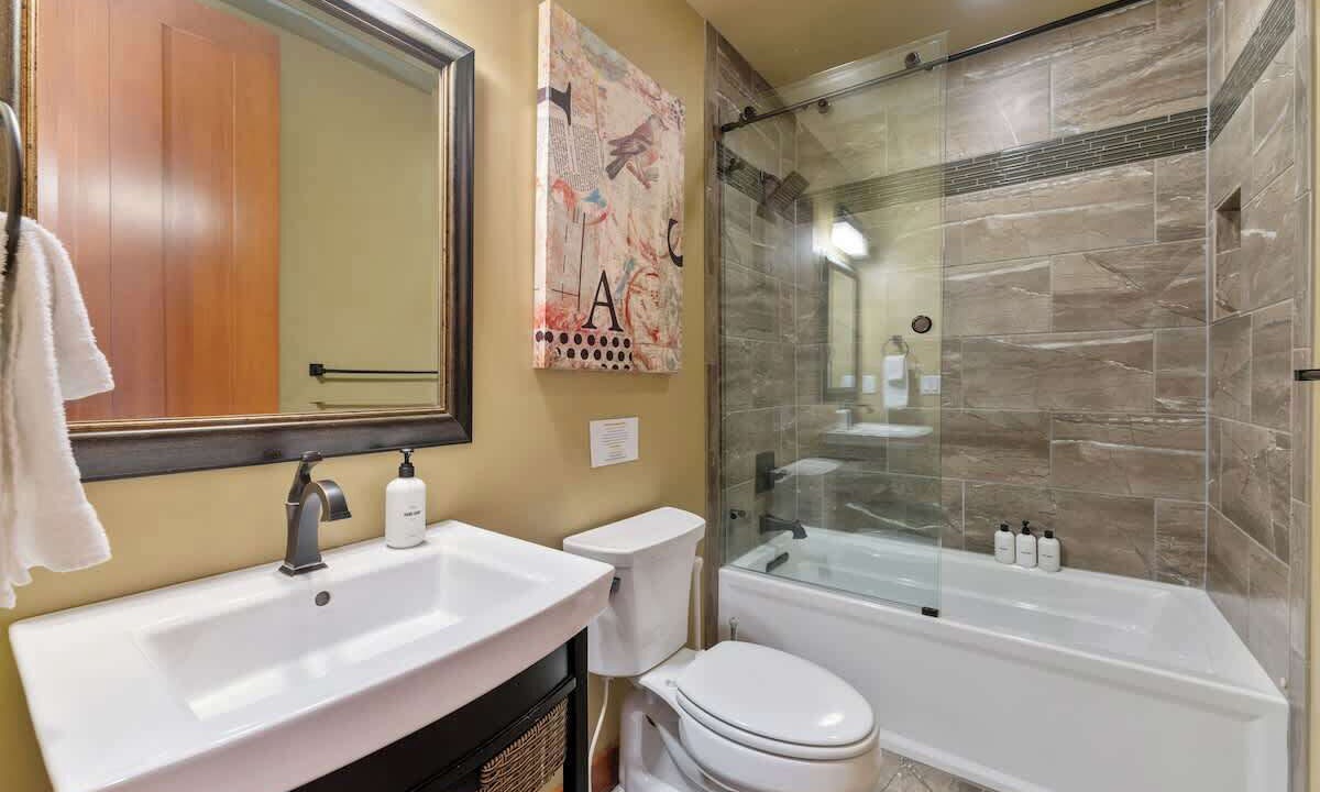 Photo of Bathroom in Chelan