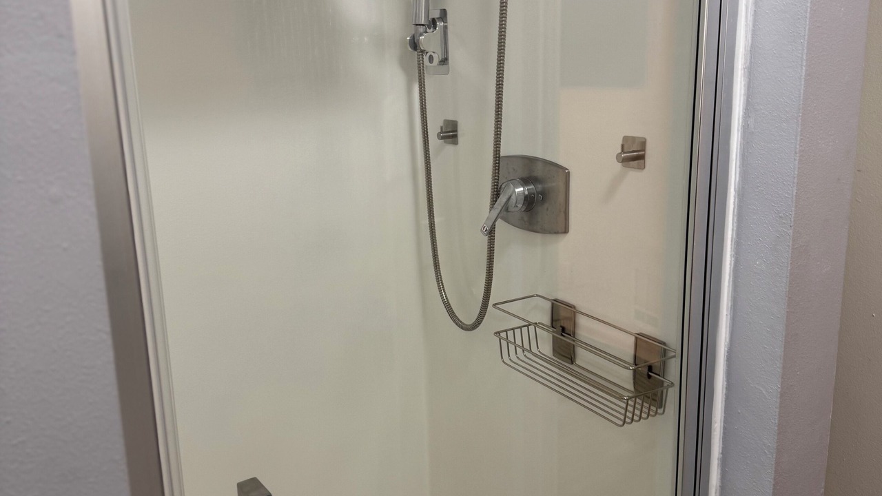 Photo of Bathroom in Oakridge