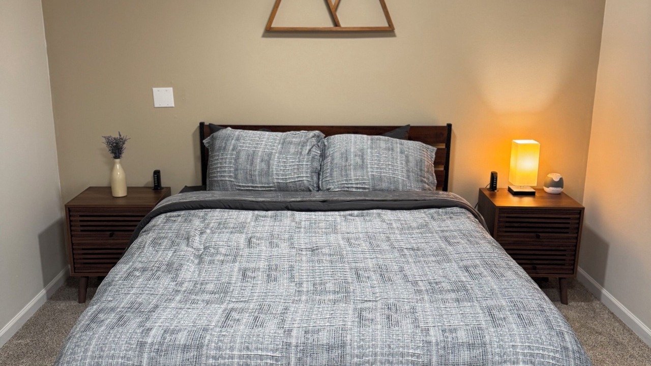 Photo of Bedroom in Oakridge