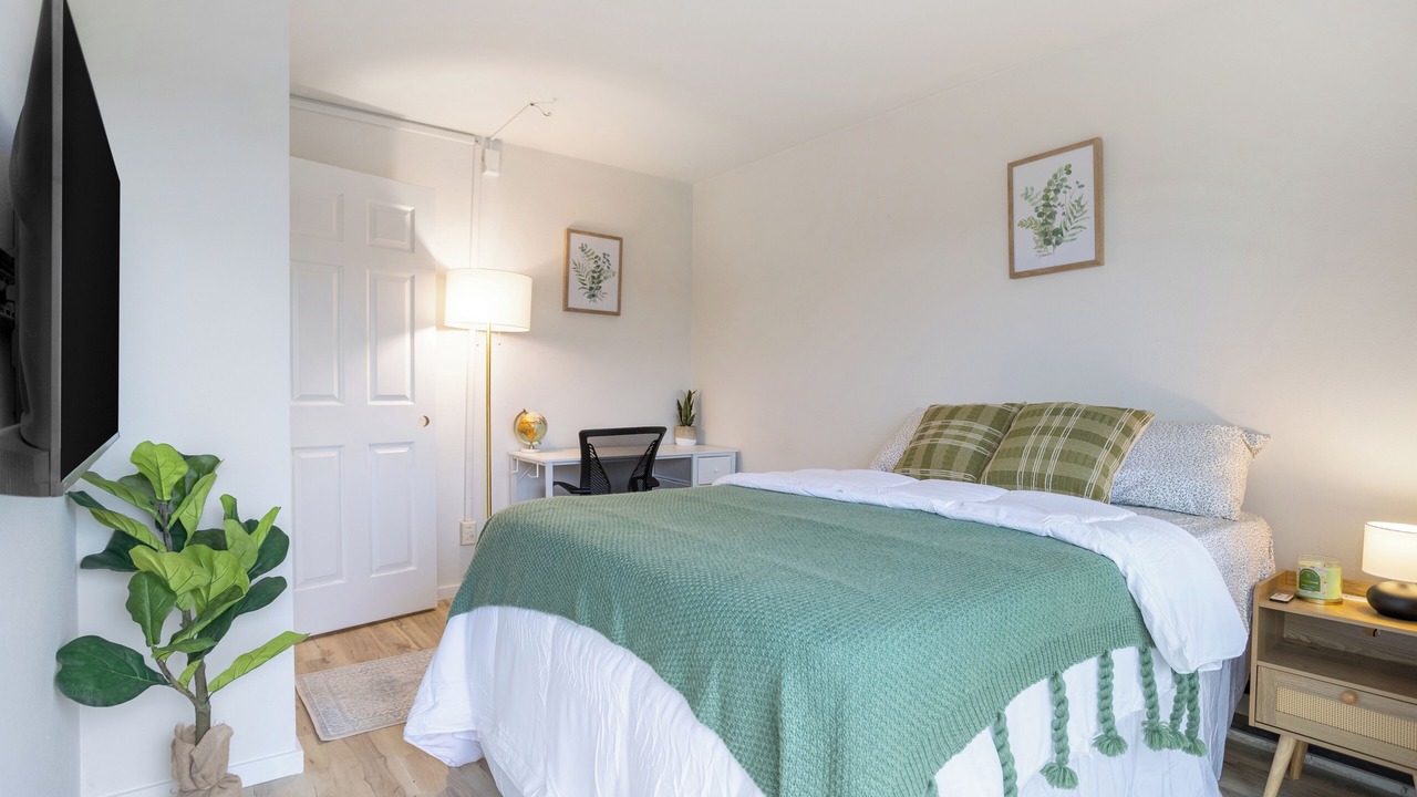 Photo of Bedroom in North Queen Anne