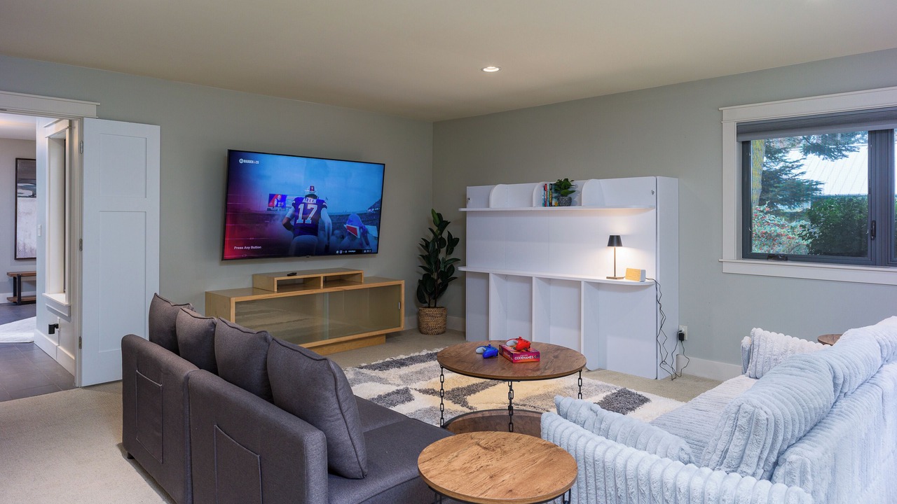Photo of Bedroom in Eastsound
