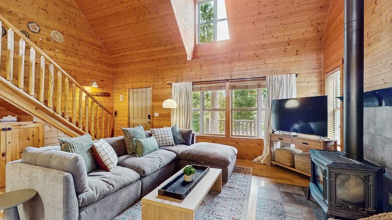 Photo of Livingroom in Cle Elum