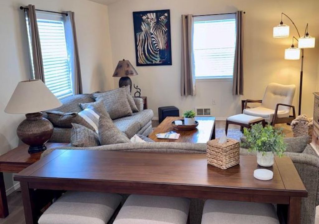 Photo of Livingroom in Comeback Bay