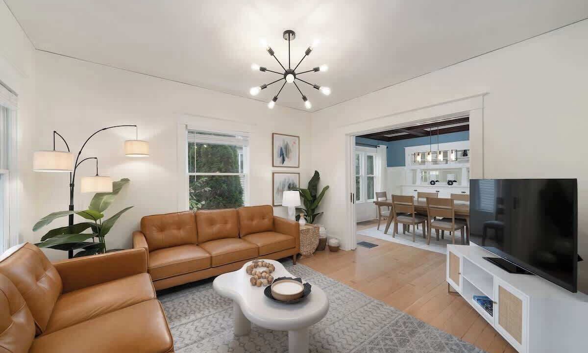 Photo of Bedroom in Corbett - Terwilliger - Lair Hill