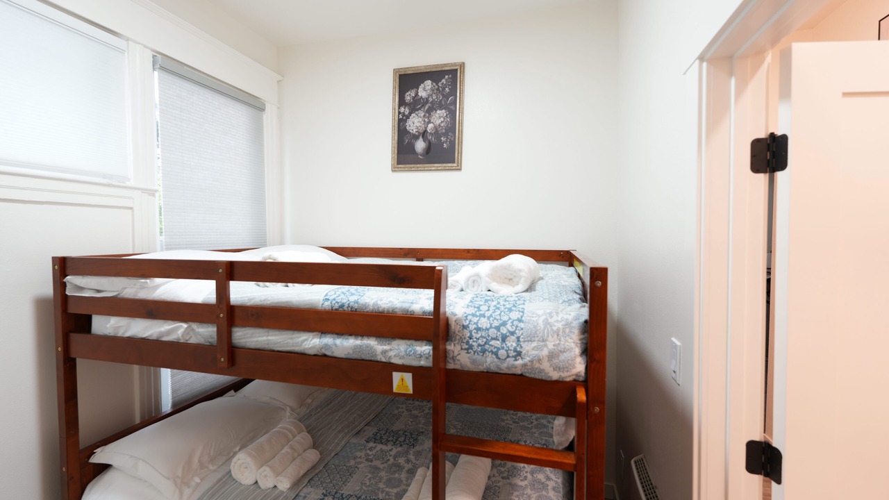 Photo of Bedroom in North Beacon Hill