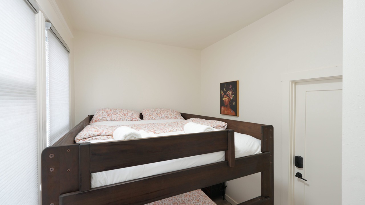 Photo of Bedroom in North Beacon Hill