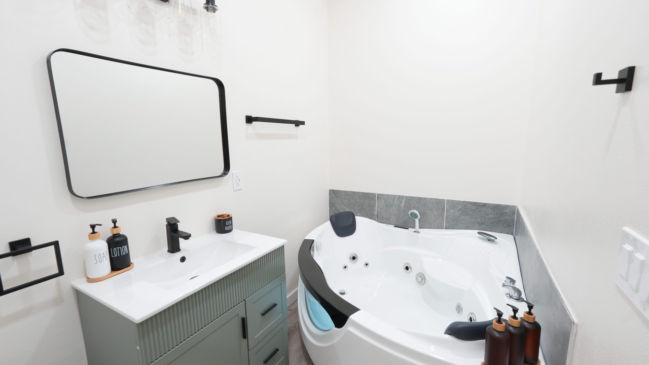 Photo of Bathroom in North Beacon Hill