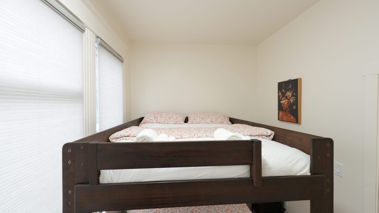 Photo of Bedroom in North Beacon Hill