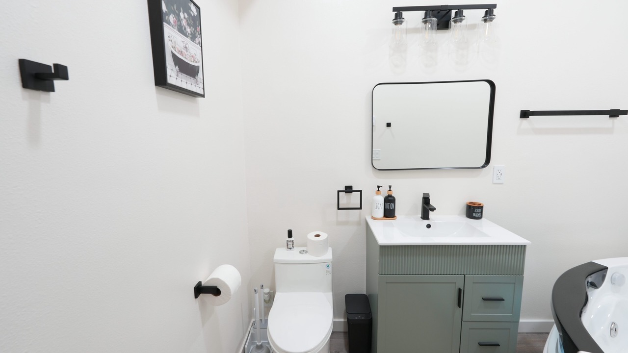 Photo of Bathroom in North Beacon Hill