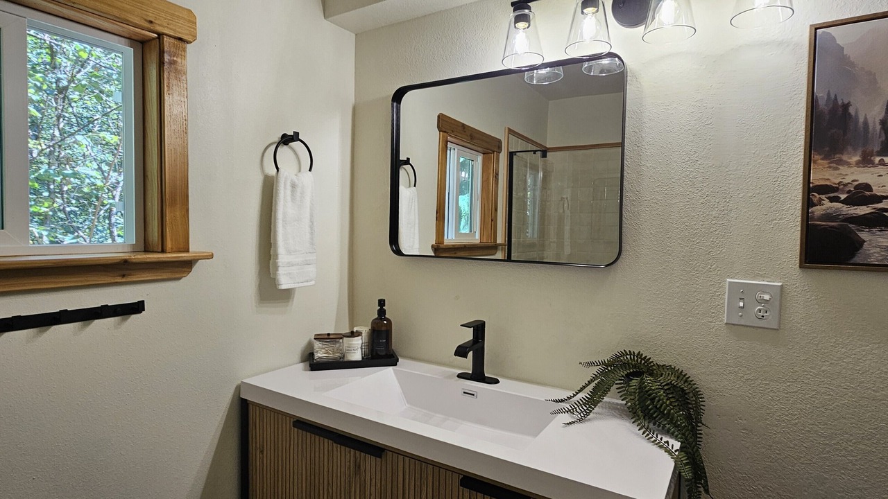 Photo of Bathroom in Marblemount