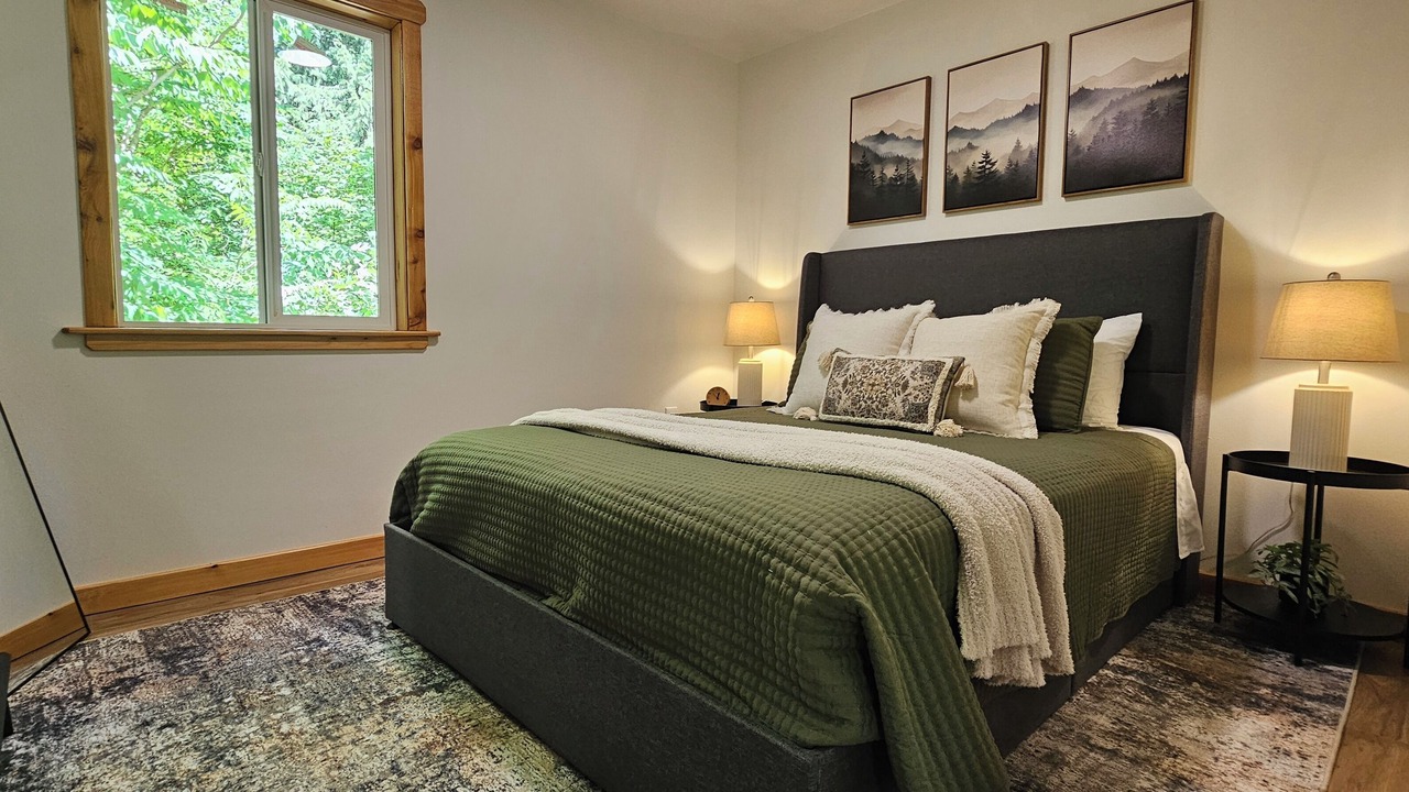 Photo of Bedroom in Marblemount