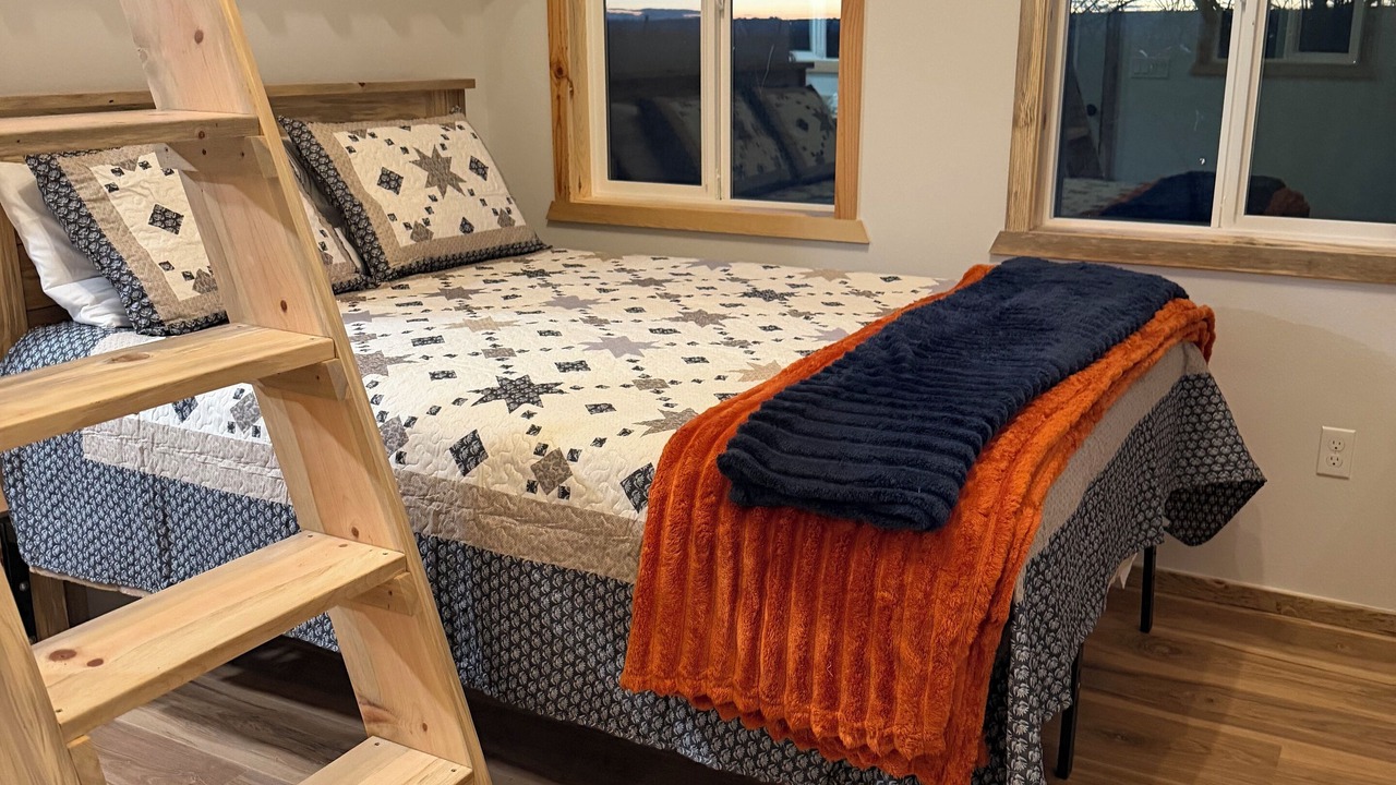 Photo of Bedroom in Stites
