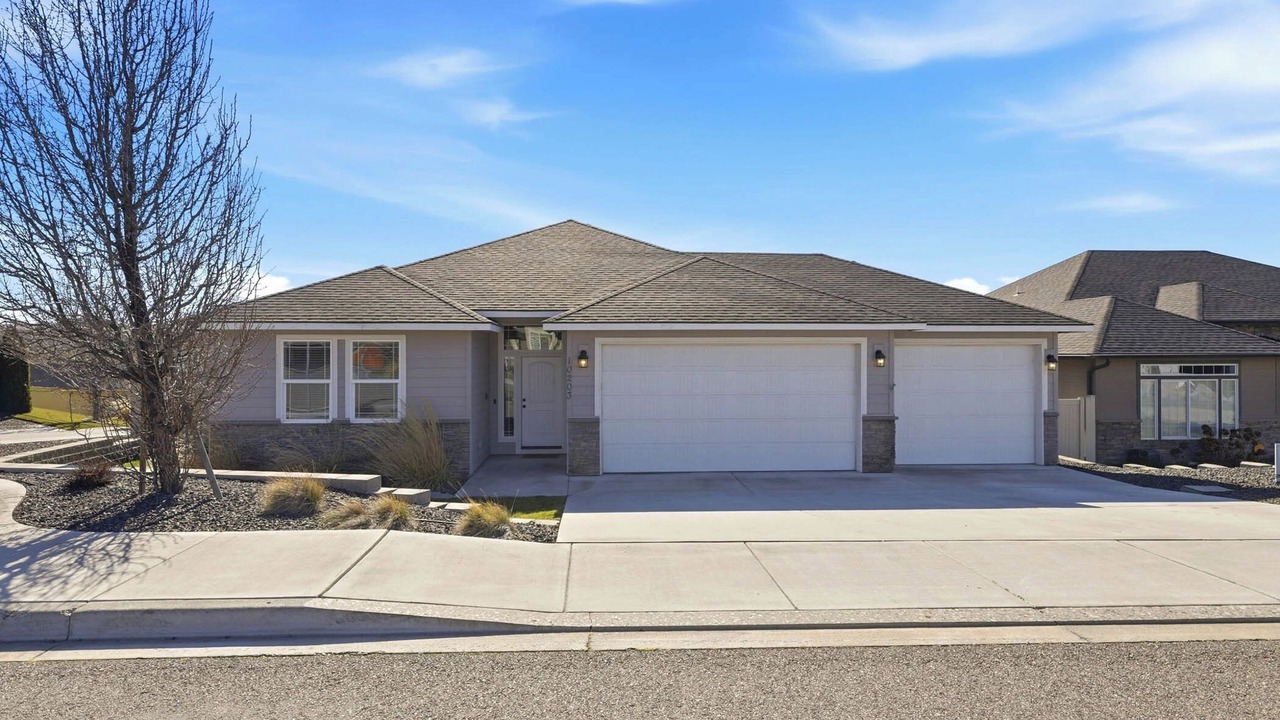 Photo of Outdoor in Tri-Cities