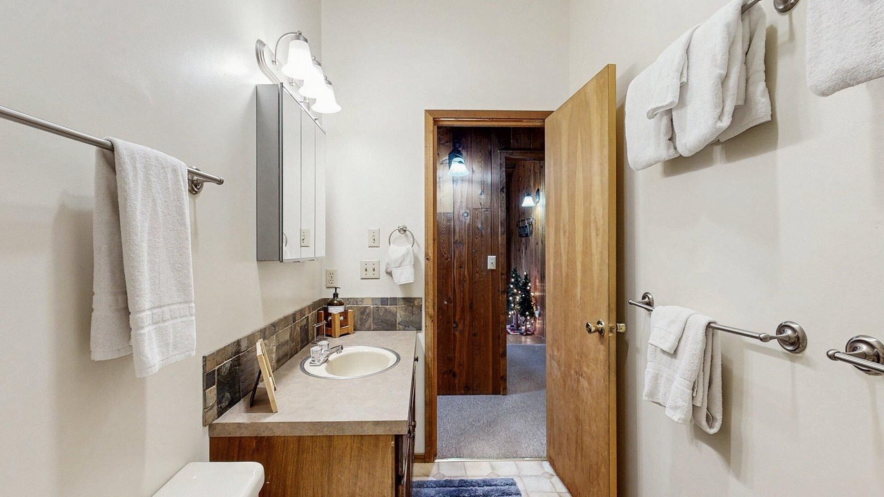 Photo of Bathroom in Cascade