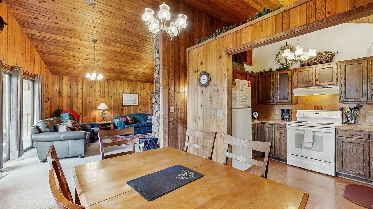 Photo of Bedroom in Cascade