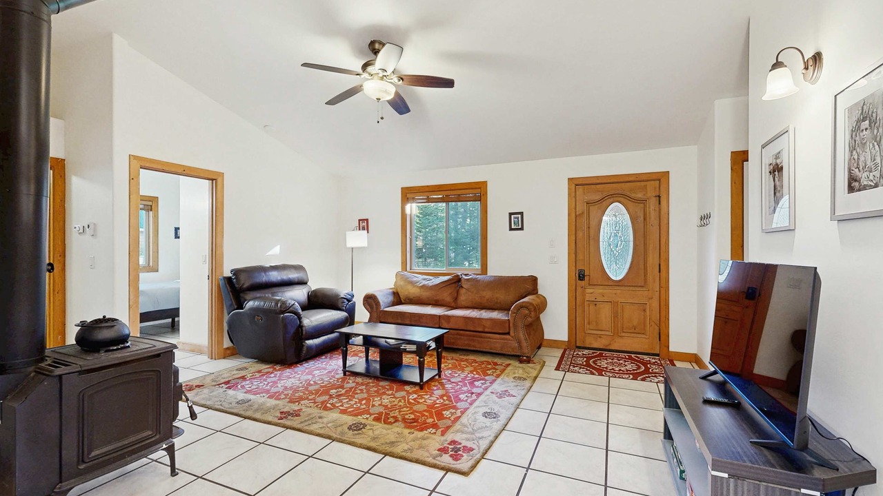 Photo of Livingroom in Donnelly