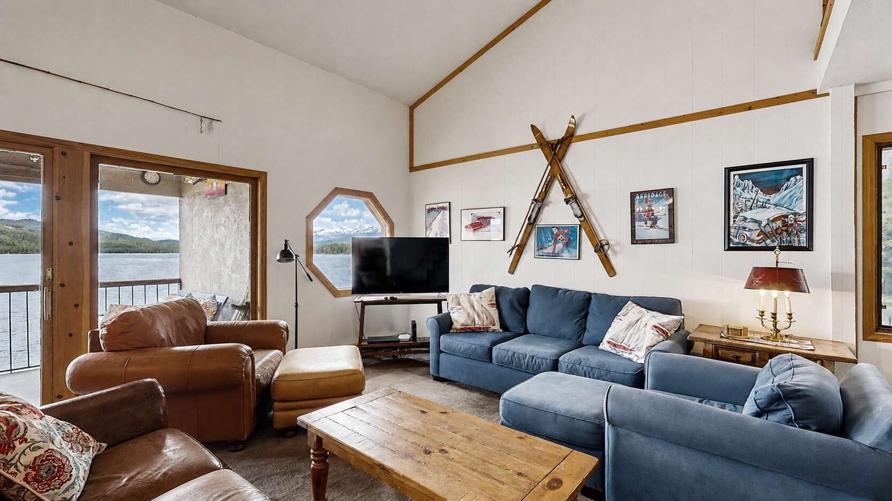 Photo of Livingroom in McCall